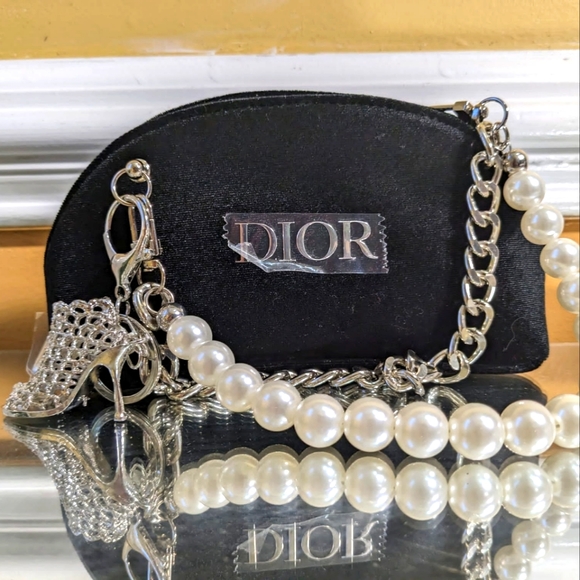 Dior - Picture 4 of 13